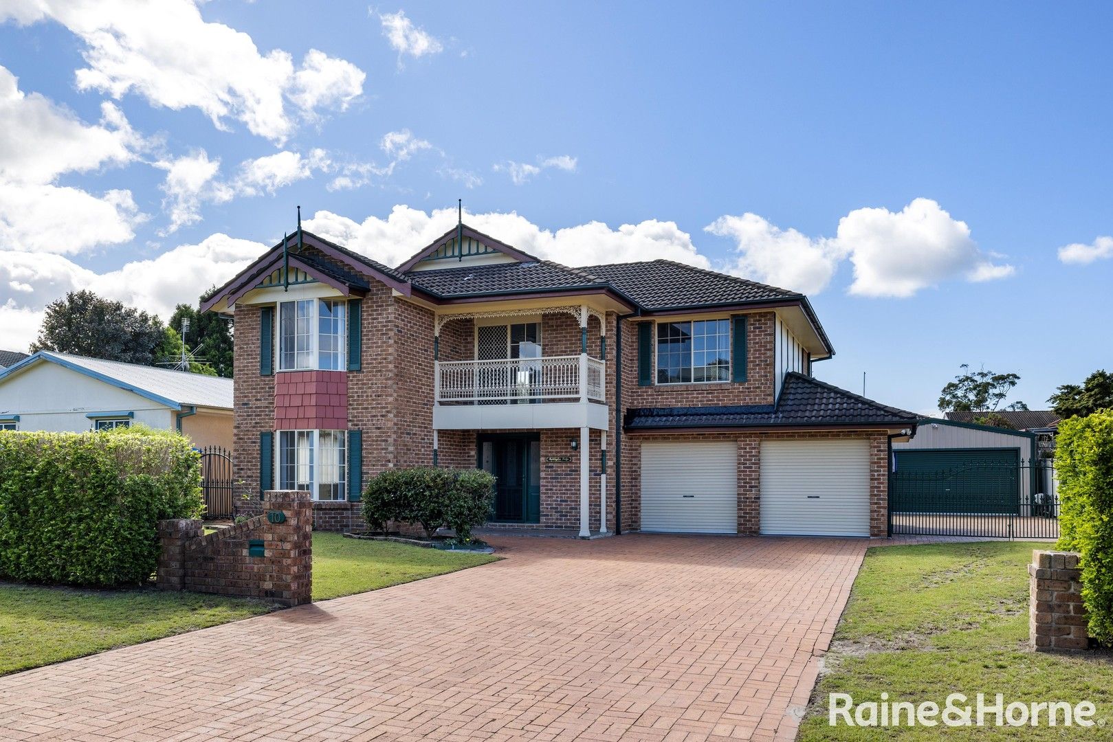 4 bedrooms House in 10 Starboard Close SALAMANDER BAY NSW, 2317