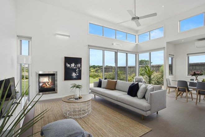 Picture of 4/13 Plantation Drive, BARWON HEADS VIC 3227