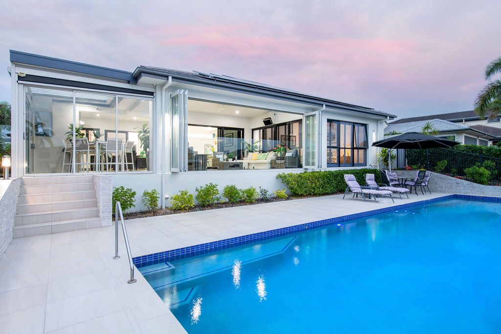 2153 Beaufort Way, Hope Island QLD 4212, Image 1