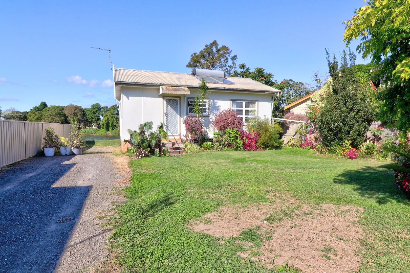 15 Russell Avenue, Smithtown NSW 2440