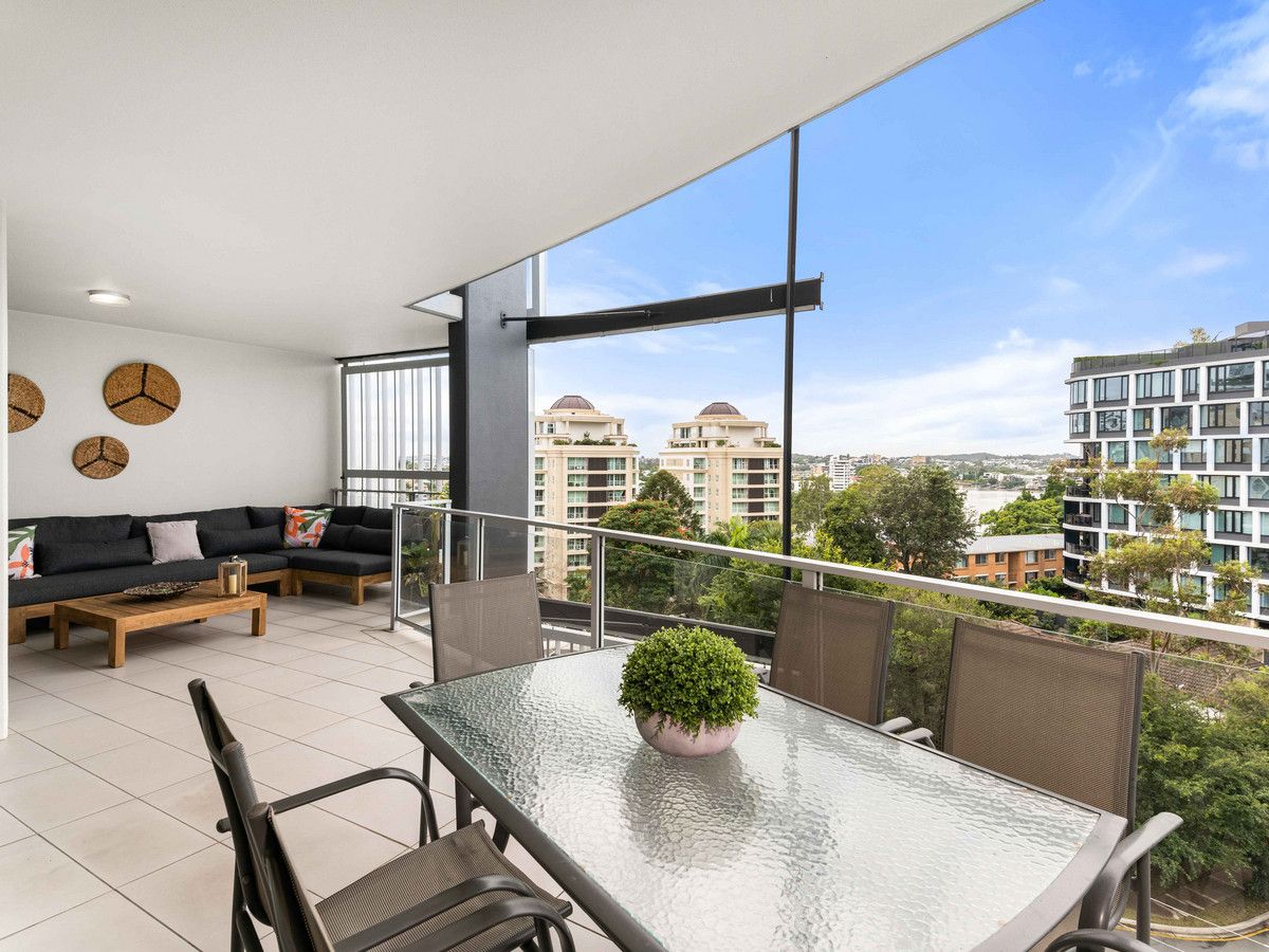 55/89 Lambert Street, Kangaroo Point QLD 4169, Image 2