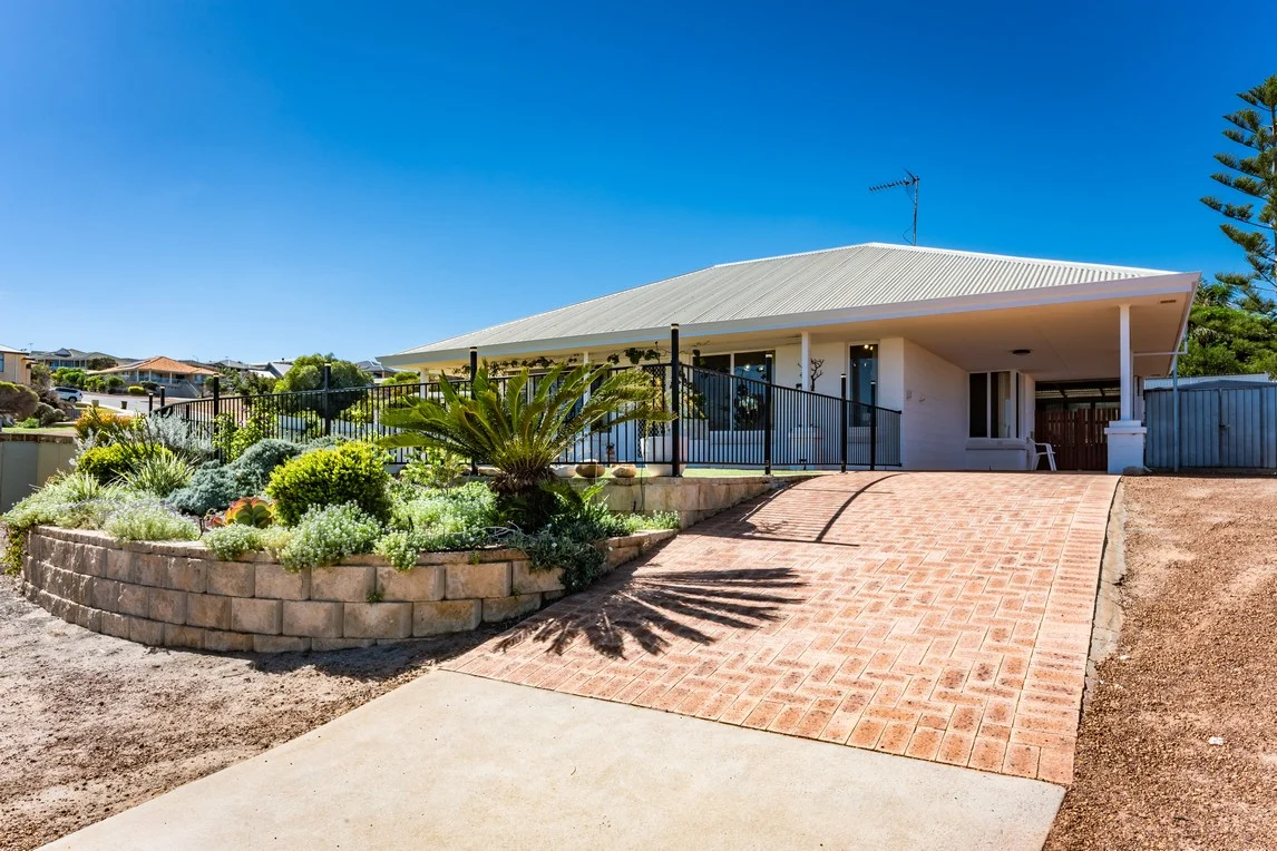 8 Mcdermott Avenue, Wandina WA 6530