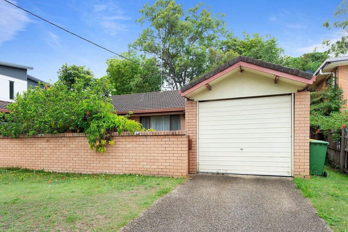 2 bedrooms Duplex in 1/25 Enid Avenue SOUTHPORT QLD, 4215