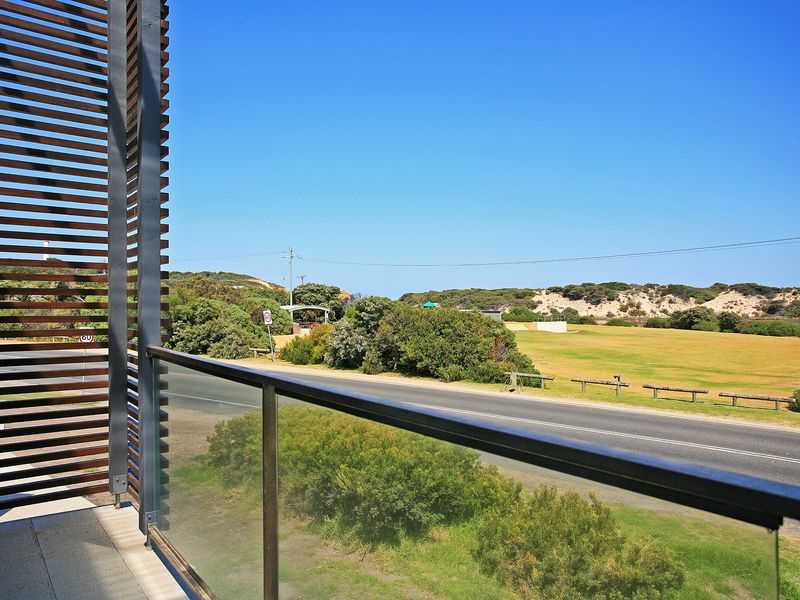 11/89 Great Ocean Road, Aireys Inlet VIC 3231, Image 2