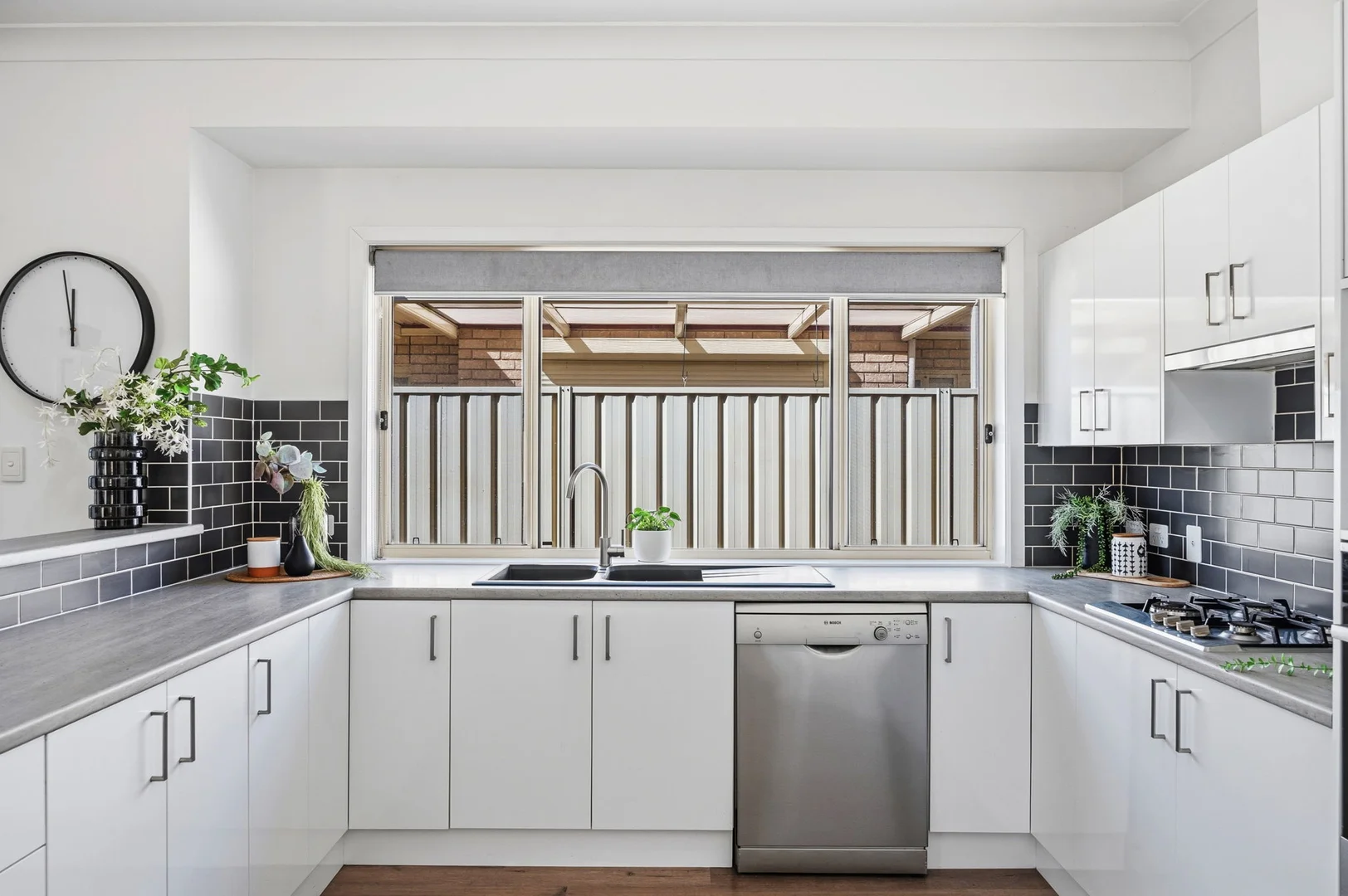 Additional image 5 of 290 Oaklands Road, Park Holme SA 5043