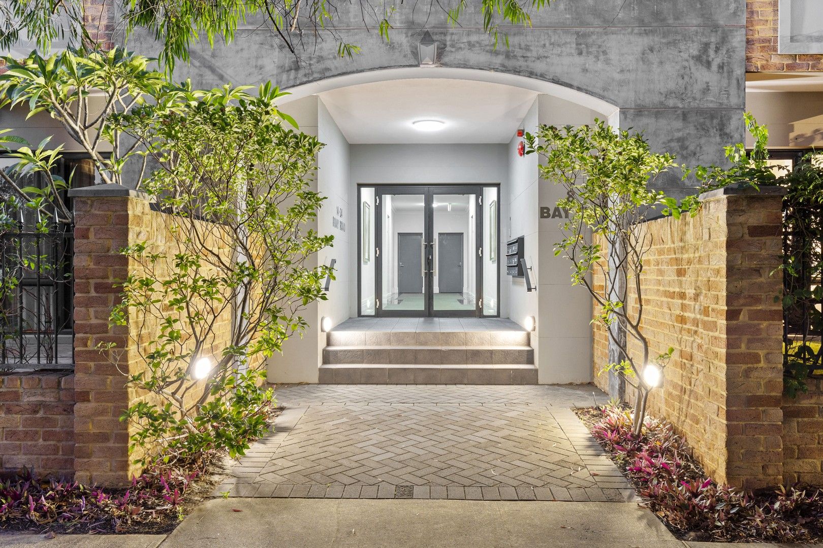 24/8 Bay Road, Claremont WA 6010 Domain