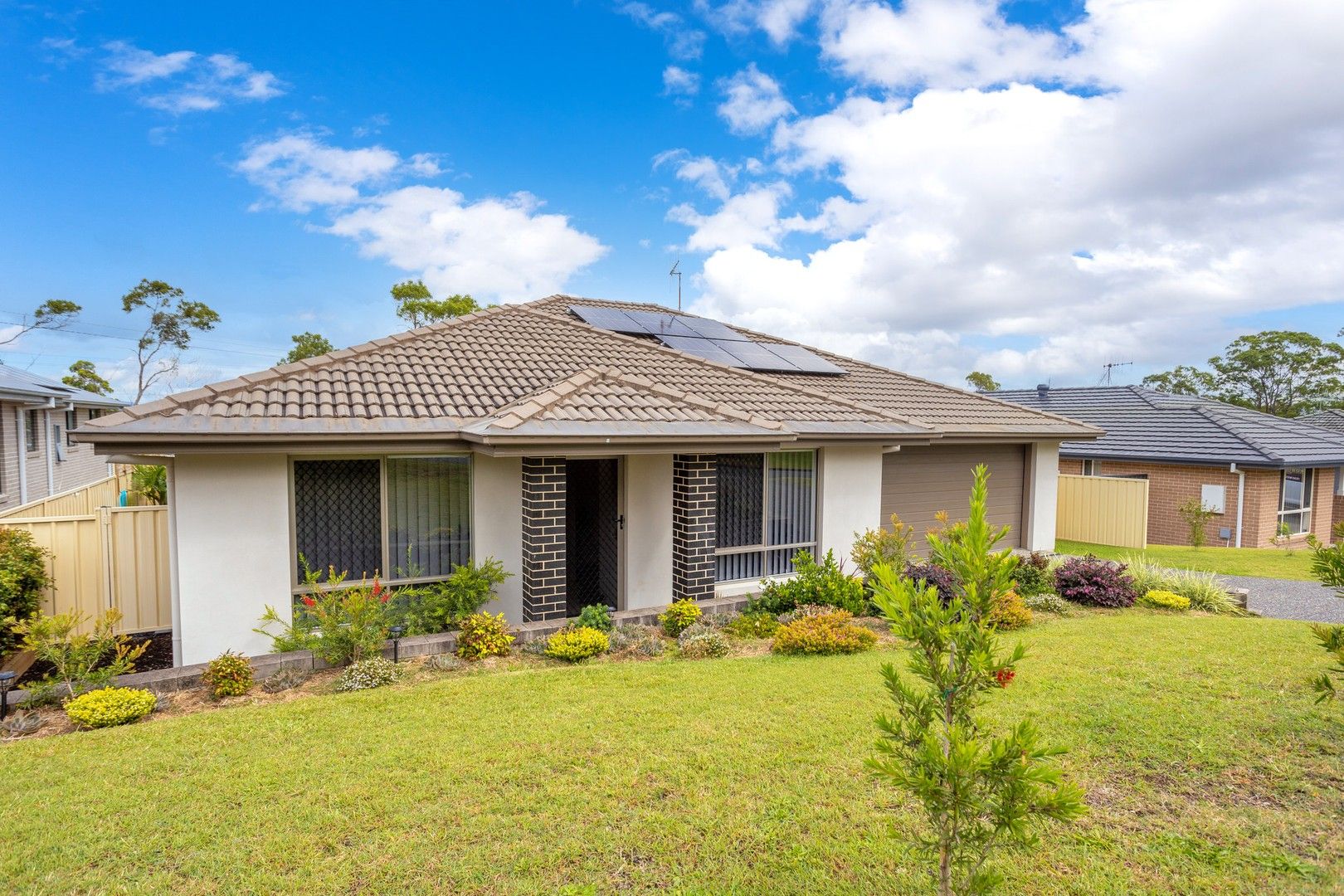 4 bedrooms House in 22 Wyanna Drive TAREE NSW, 2430