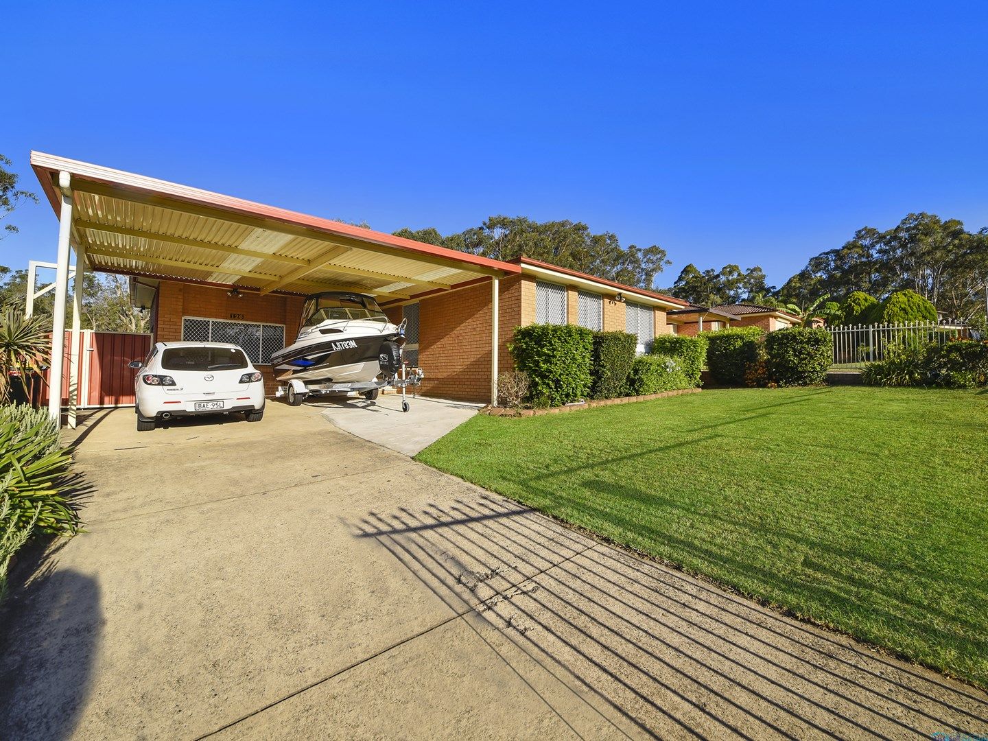 126 Helicia Road, Macquarie Fields NSW 2564, Image 1