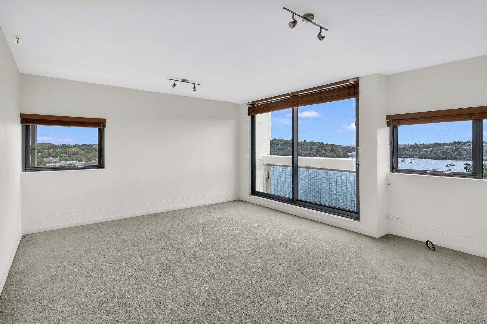 41/14 Blues Point Road, McMahons Point NSW 2060, Image 2