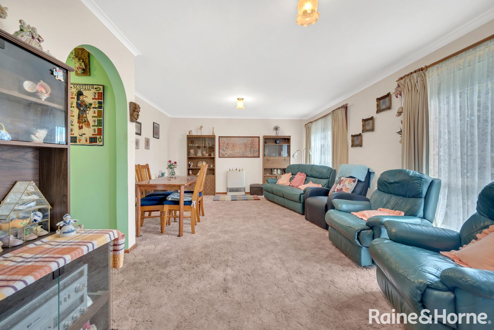 1/24 Kirkton Drive, Kurunjang VIC 3337, Image 1