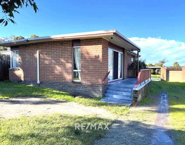 32 Point Road, Kalimna VIC 3909