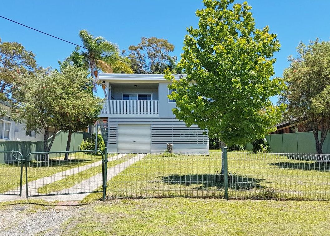 20 Middlesex Avenue, Gorokan NSW 2263