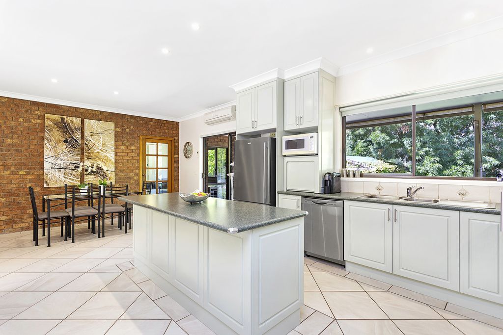 14 Barkers Road, Chiltern VIC 3683, Image 2