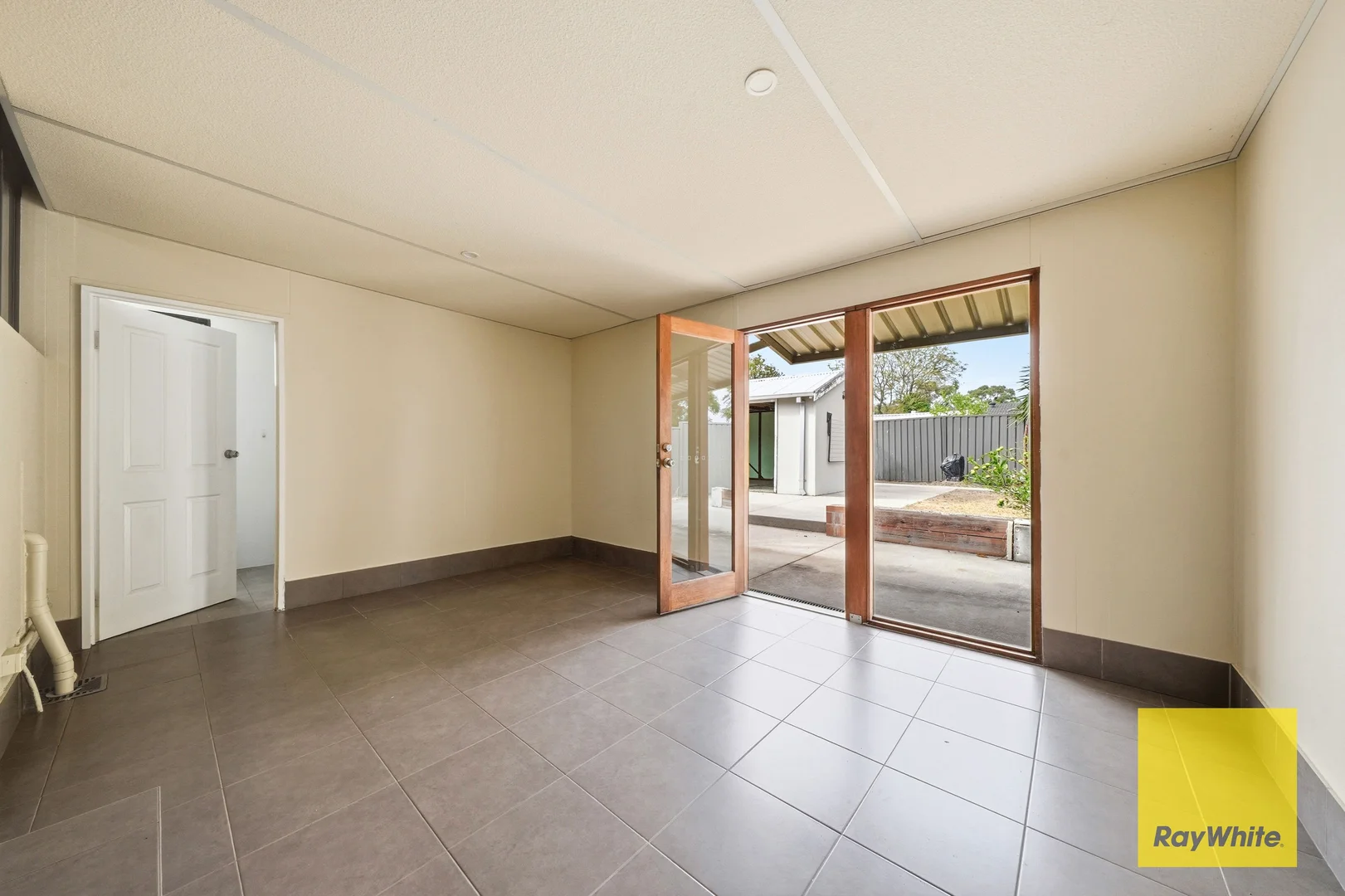 Additional image 14 of 14 Butterick Place, Girrawheen WA 6064