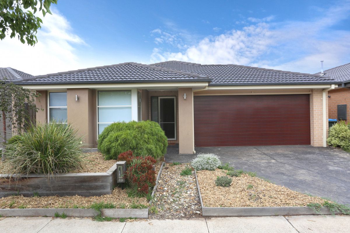 3 bedrooms House in 49 Caspian Circuit POINT COOK VIC, 3030