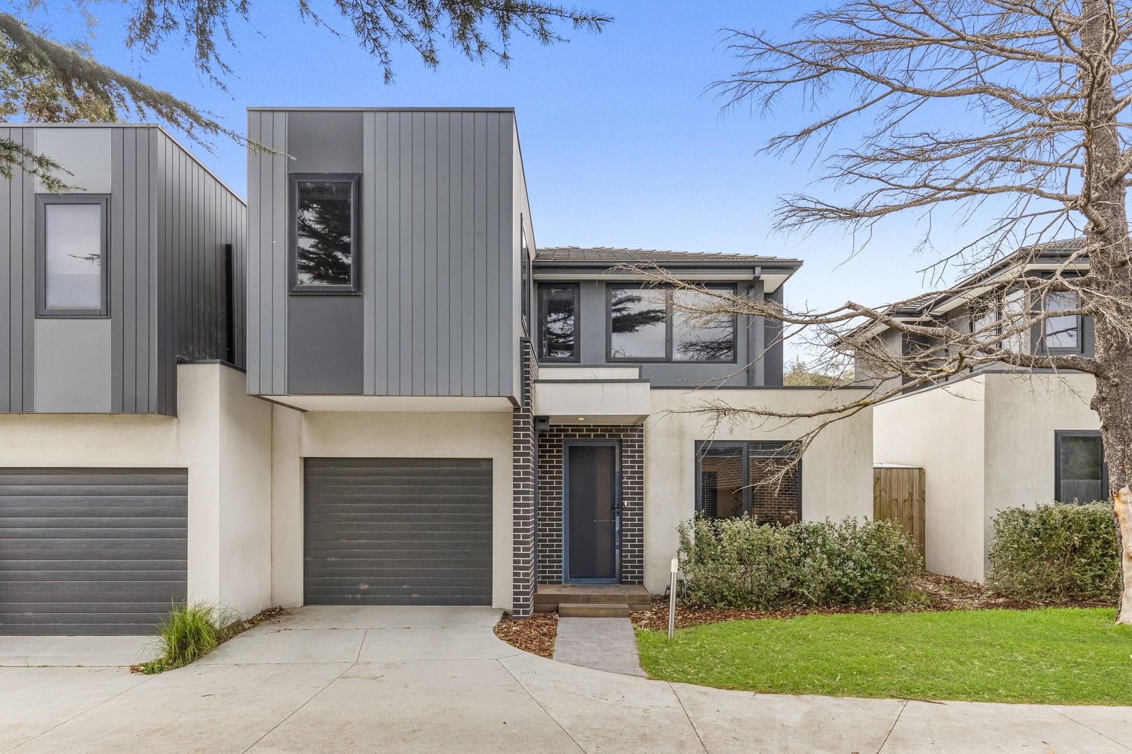2 bedrooms Townhouse in 2/57-59 Tootal Road DINGLEY VILLAGE VIC, 3172