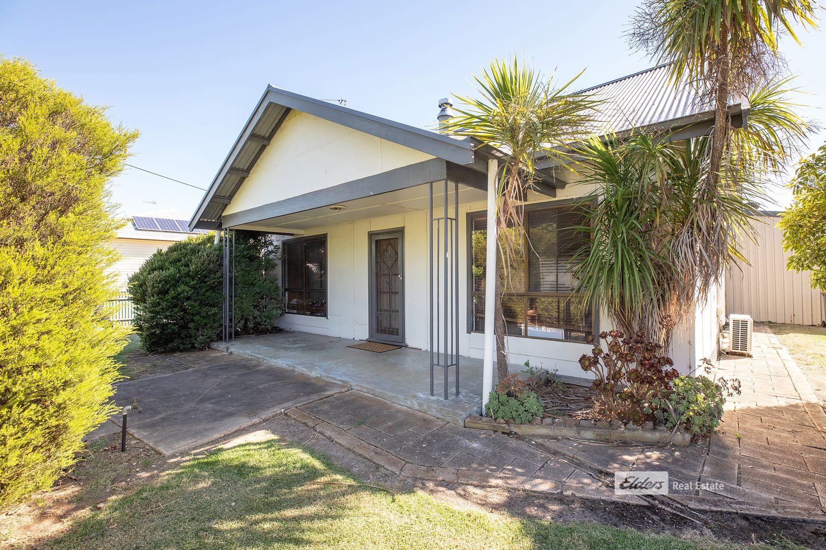 8 McCoy Street, Naracoorte SA 5271, Image 1