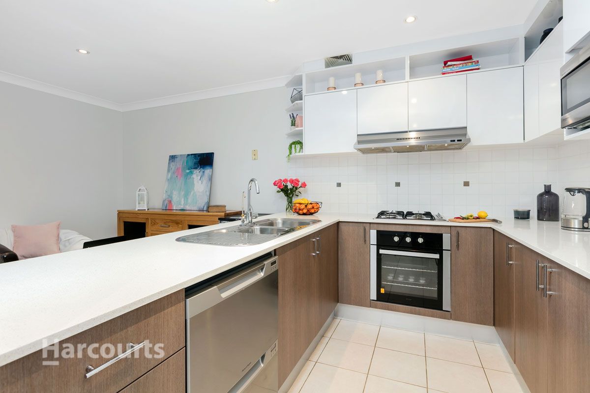 10 Darcy Street, Stanhope Gardens NSW 2768, Image 2