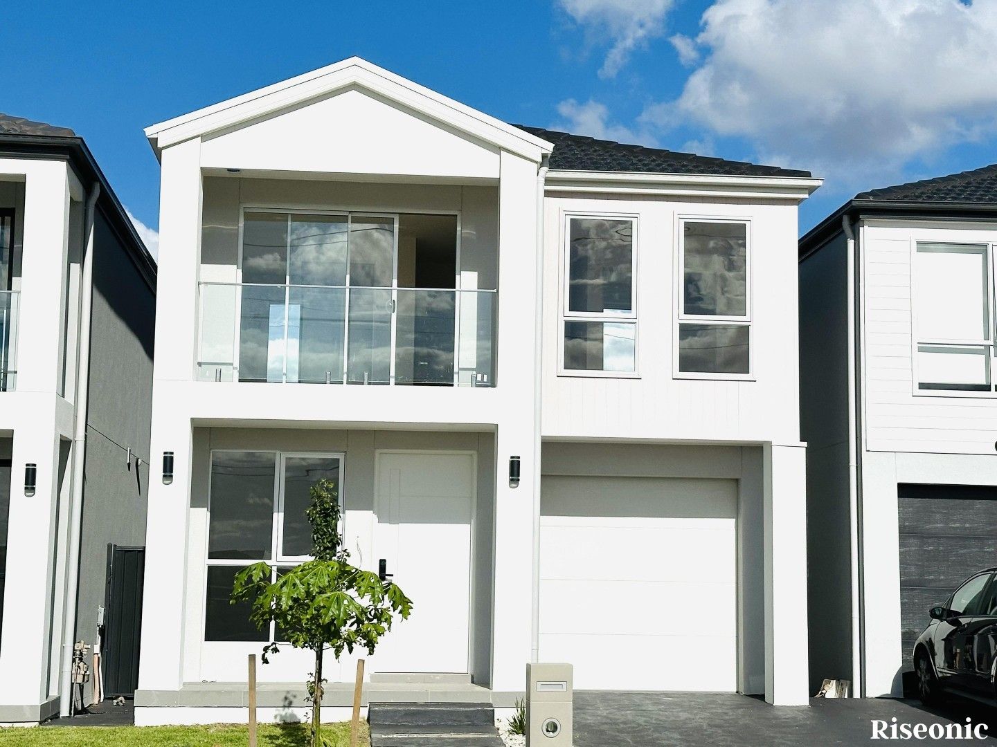 4 bedrooms Townhouse in  MARSDEN PARK NSW, 2765