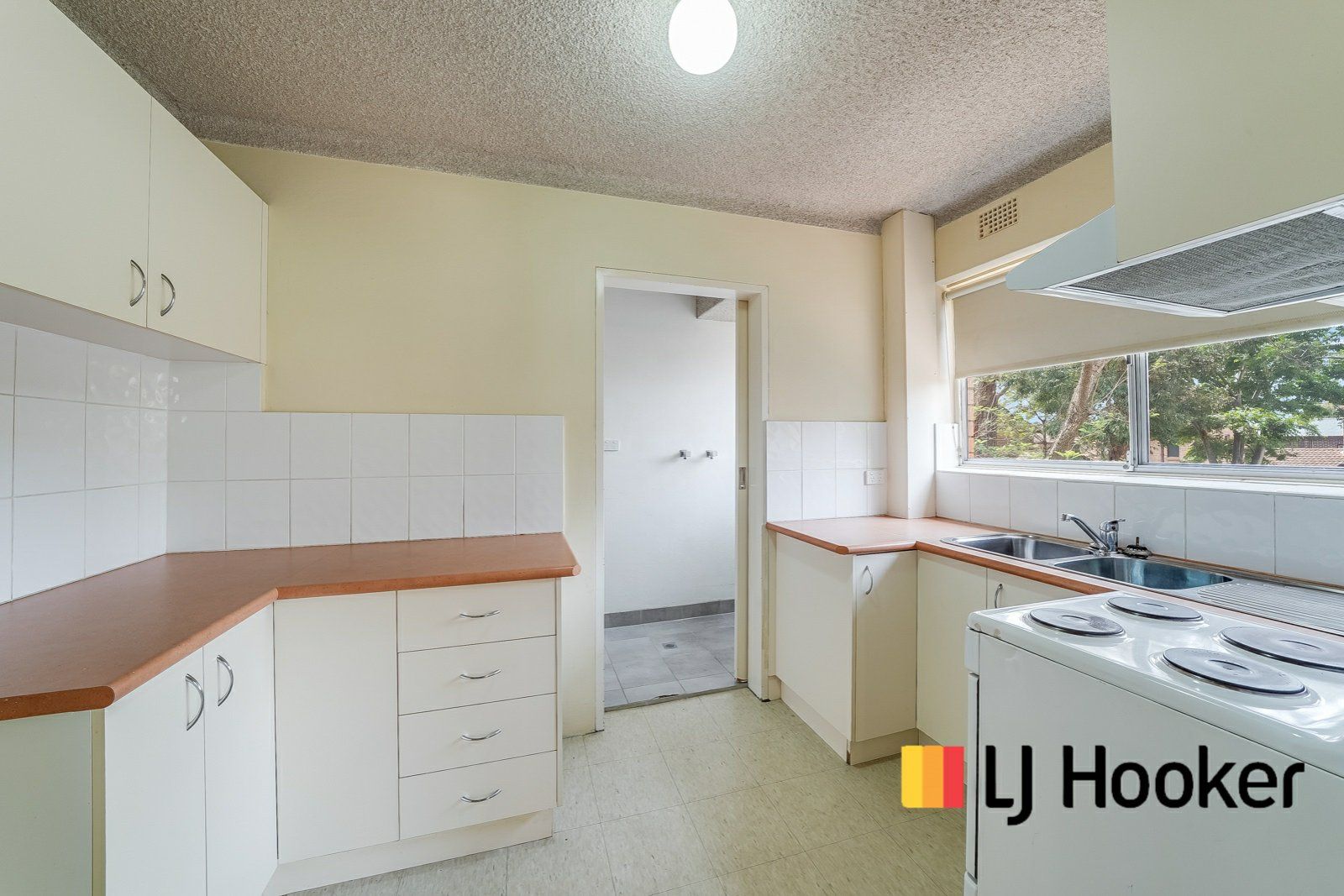 3/28A Moore Street, Campbelltown NSW 2560, Image 2