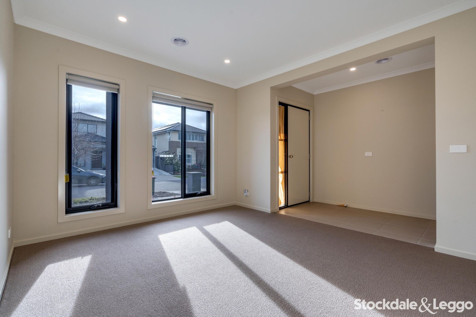 10 Gauja Street, Craigieburn VIC 3064, Image 1