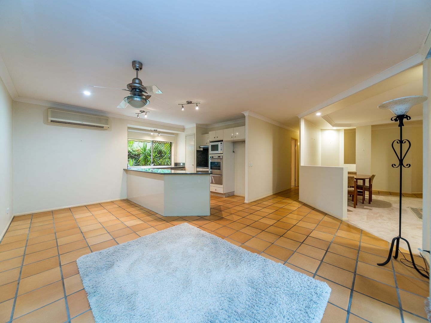 26 Edgeworth Place, Helensvale QLD 4212, Image 2