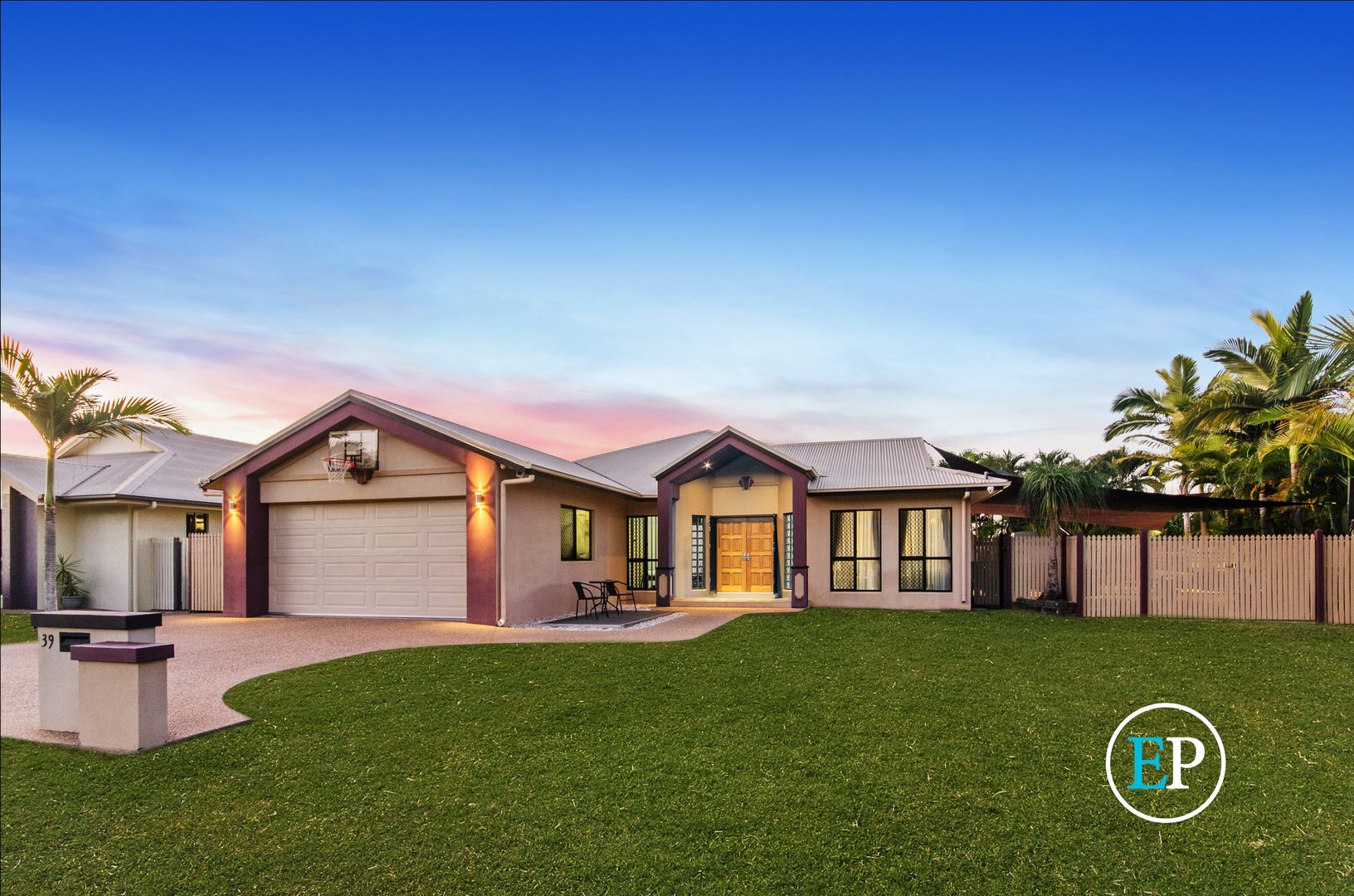 39 Crestbrook Drive, Mount Louisa QLD 4814