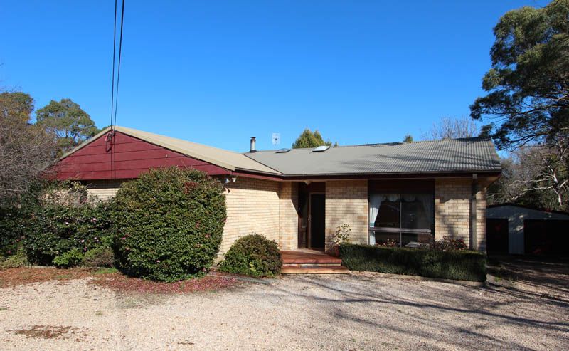 5 bedrooms House in 2 Berrima Road MOSS VALE NSW, 2577