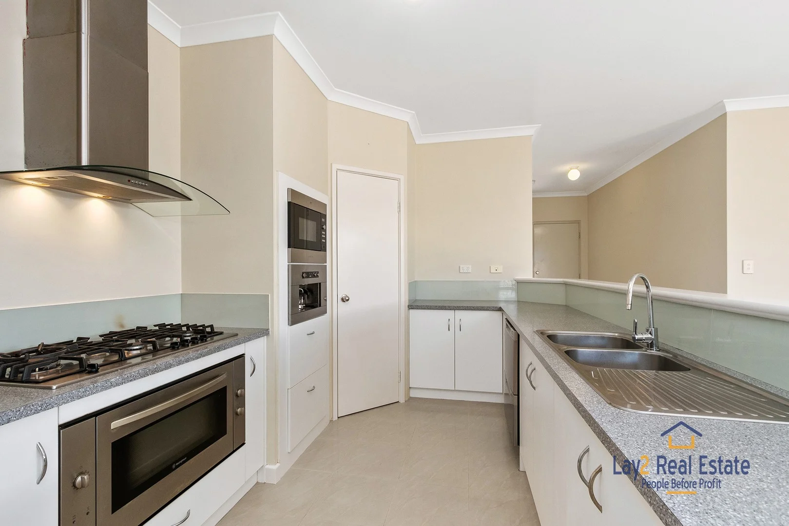 4 Baileys Retreat, Morley WA 6062