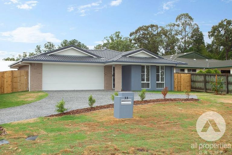 4 bedrooms House in 33 Fedrick Street BORONIA HEIGHTS QLD, 4124