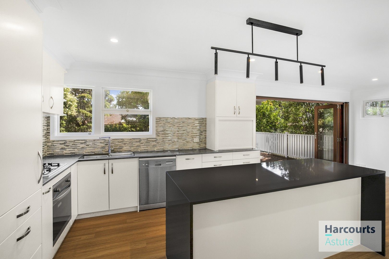 3 bedrooms House in 4 Besson Street STAFFORD HEIGHTS QLD, 4053