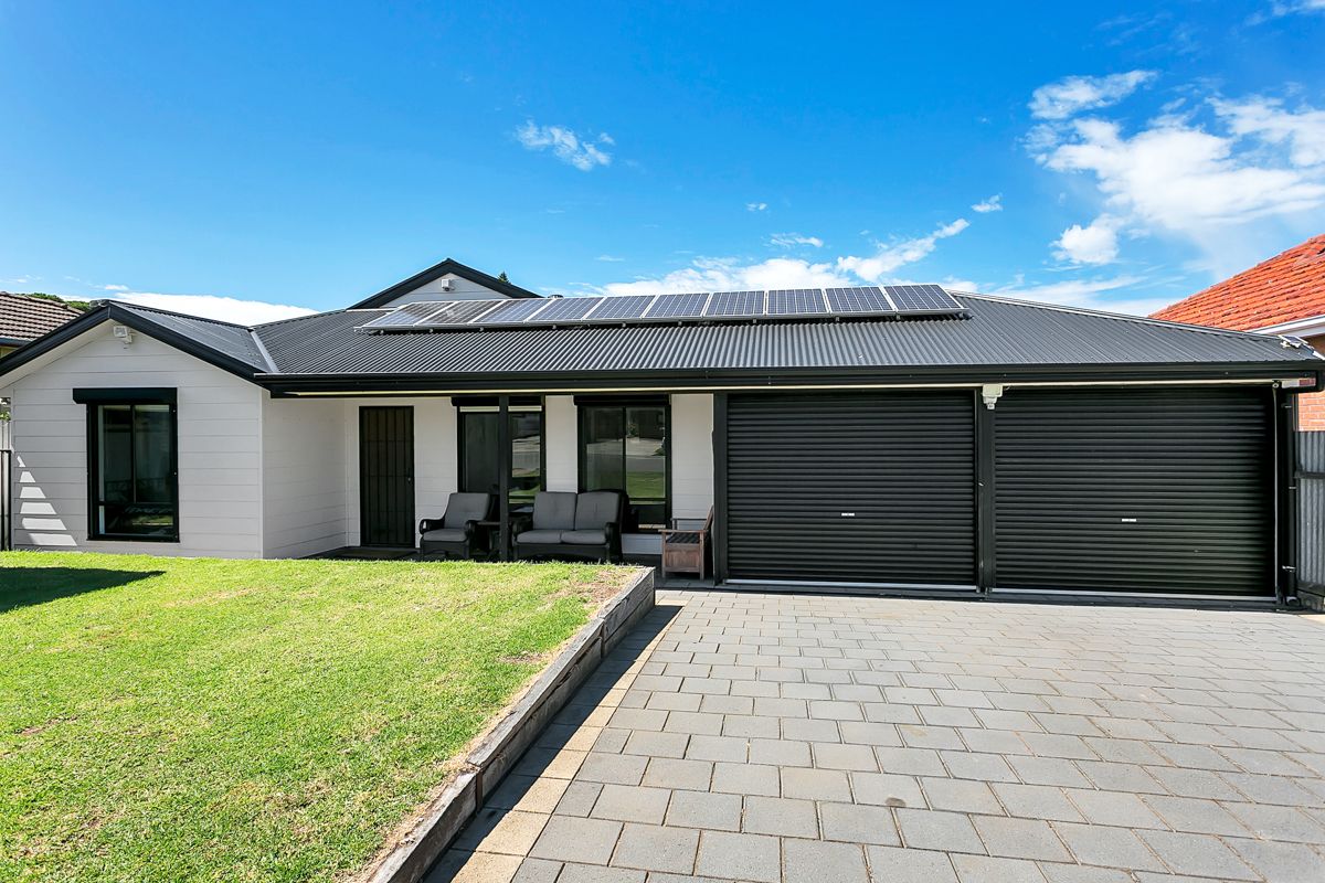 32 Deemster Ave, Christies Beach SA 5165, Image 0