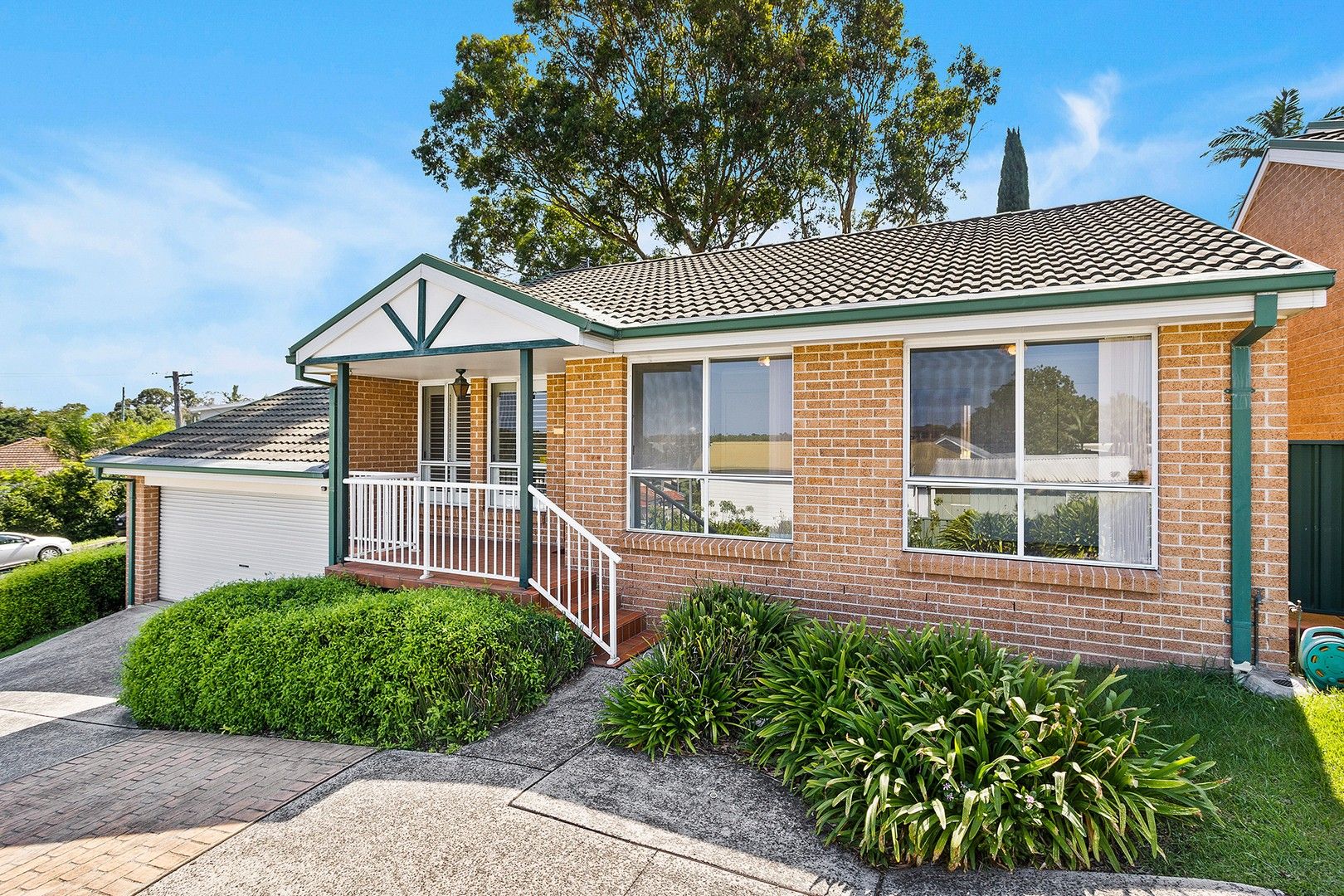 3 bedrooms Townhouse in 1/8 William Street FIGTREE NSW, 2525