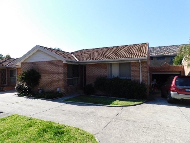 2 bedrooms Apartment / Unit / Flat in 4/129-131 Darebin Road THORNBURY VIC, 3071