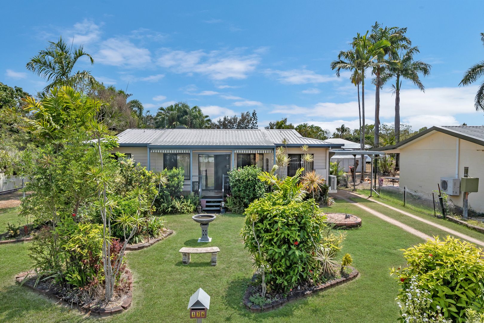 176 Ocean Parade, Balgal Beach QLD 4816, Image 2