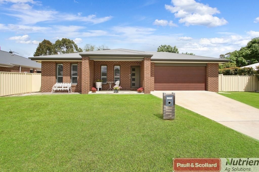 4 Ash Ave, Corowa NSW 2646, Image 0