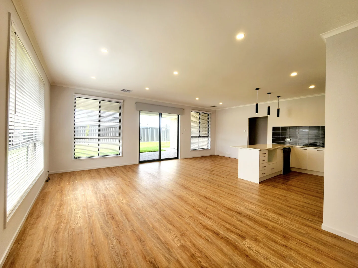 Additional image 7 of 28 Sapphire Way, Hayborough SA 5211