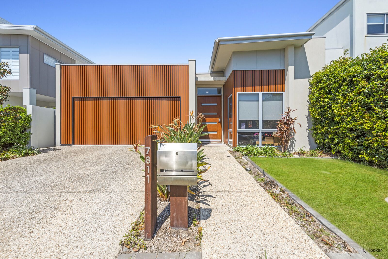 7811 Pavilions Close, Hope Island QLD 4212, Image 0