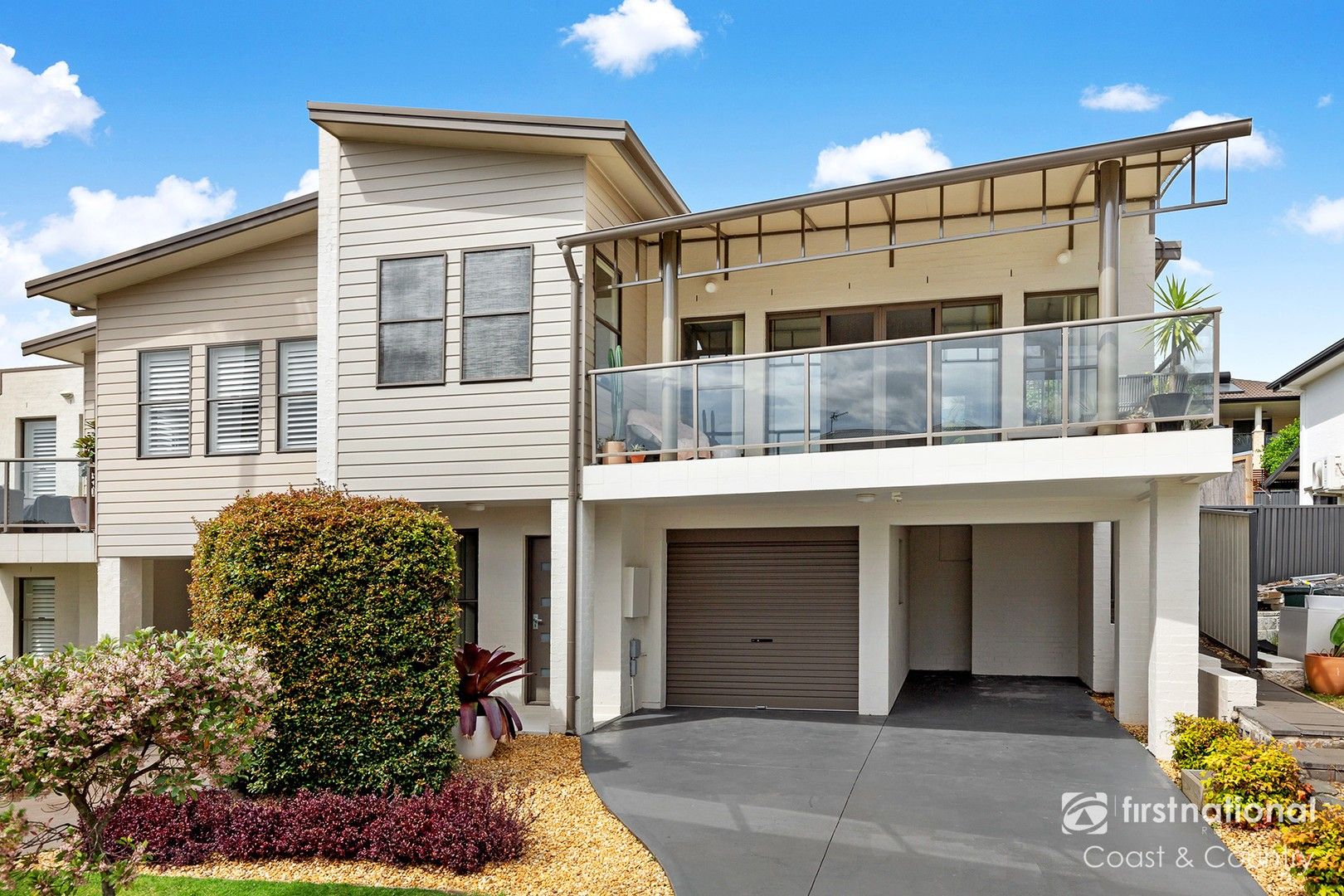 3 bedrooms Townhouse in 16 Love Street KIAMA NSW, 2533