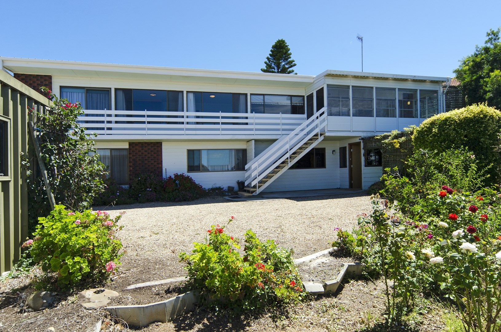 38 White Crescent, Encounter Bay SA 5211, Image 0