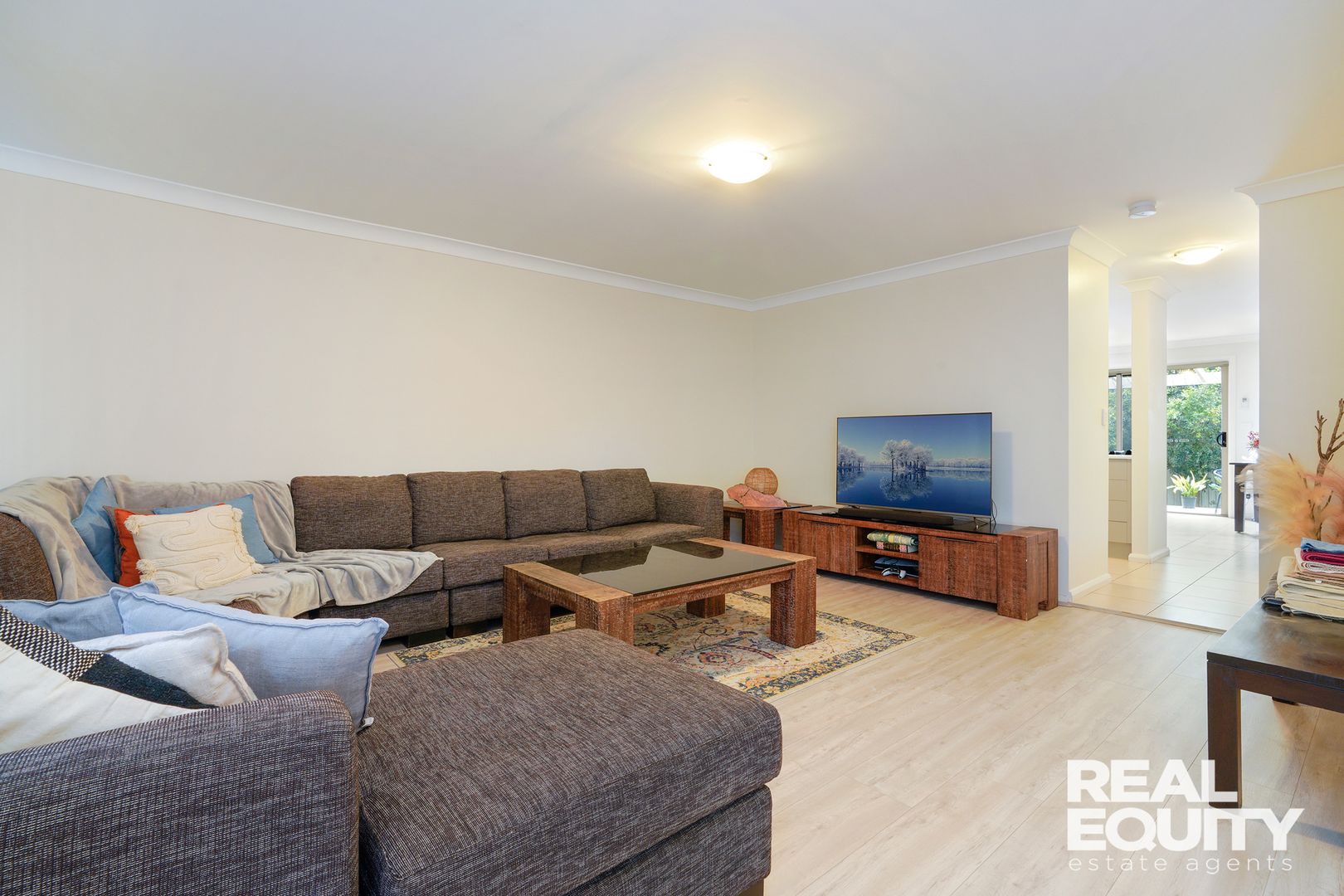 8/243 Epsom Road, Chipping Norton NSW 2170, Image 2