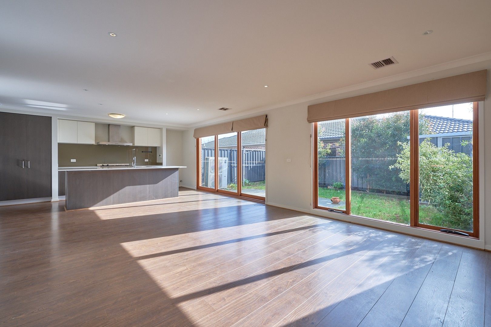 3 bedrooms Townhouse in 7 Fleuve Rise CLYDE NORTH VIC, 3978