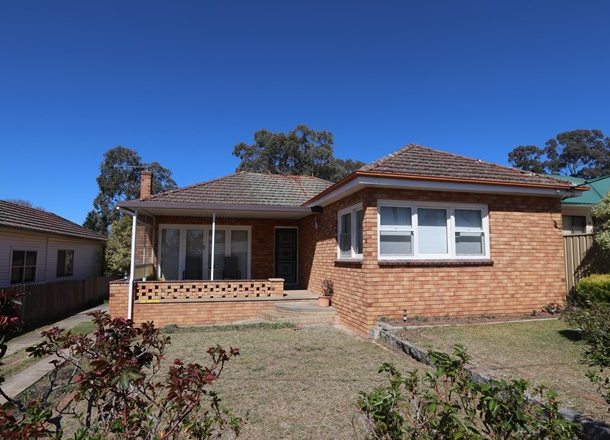 36 Garfield Avenue, Goulburn NSW 2580