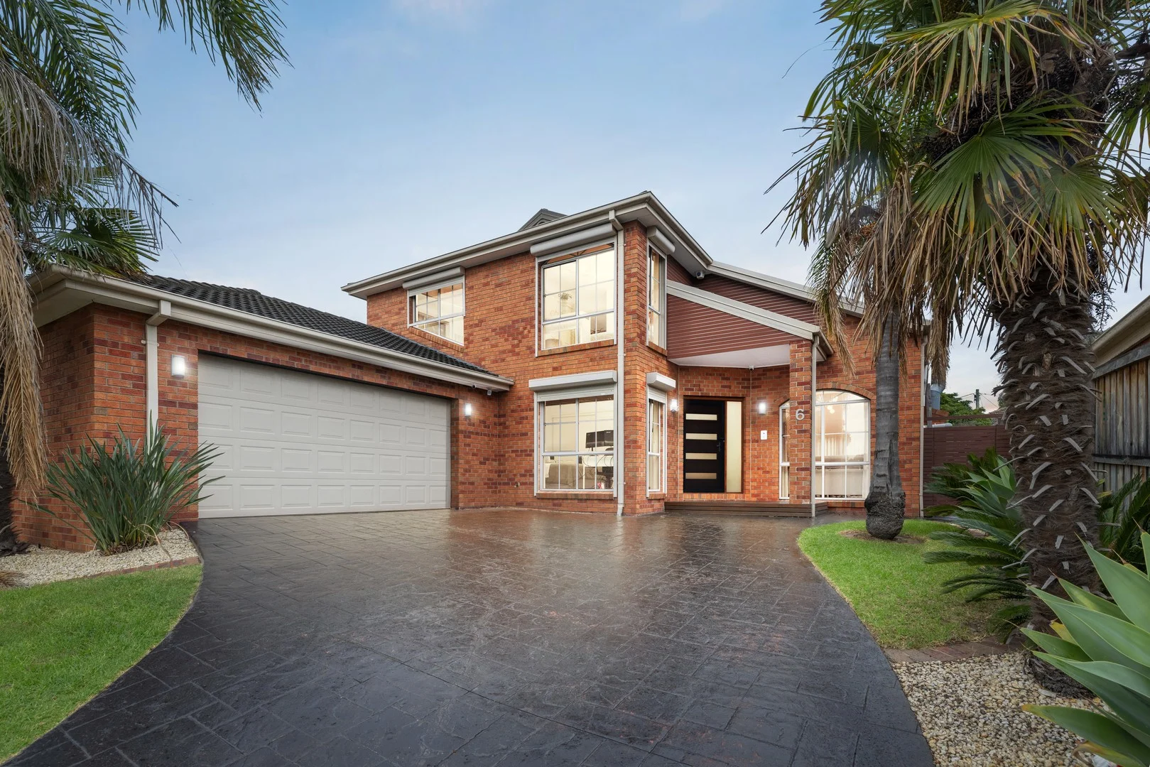 Primary image of 6 Tintern Grove, Cheltenham VIC 3192