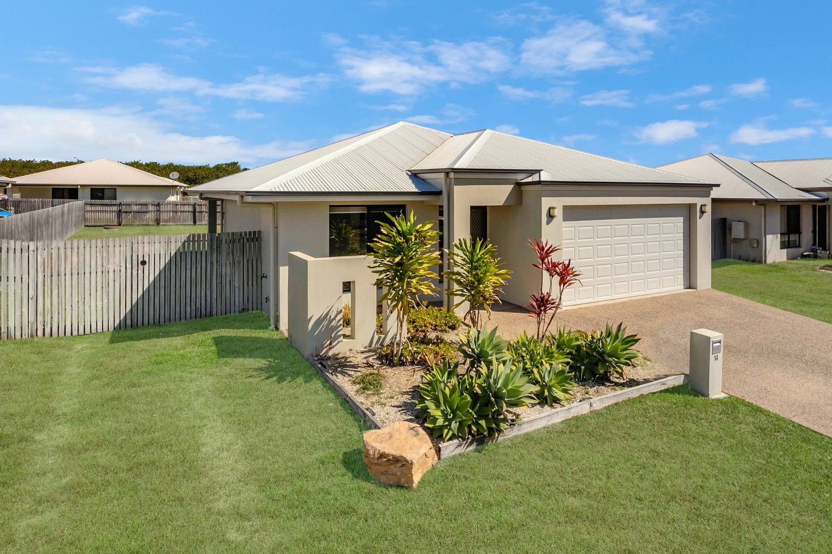 3 bedrooms House in 14 Lansing Street MOUNT LOUISA QLD, 4814