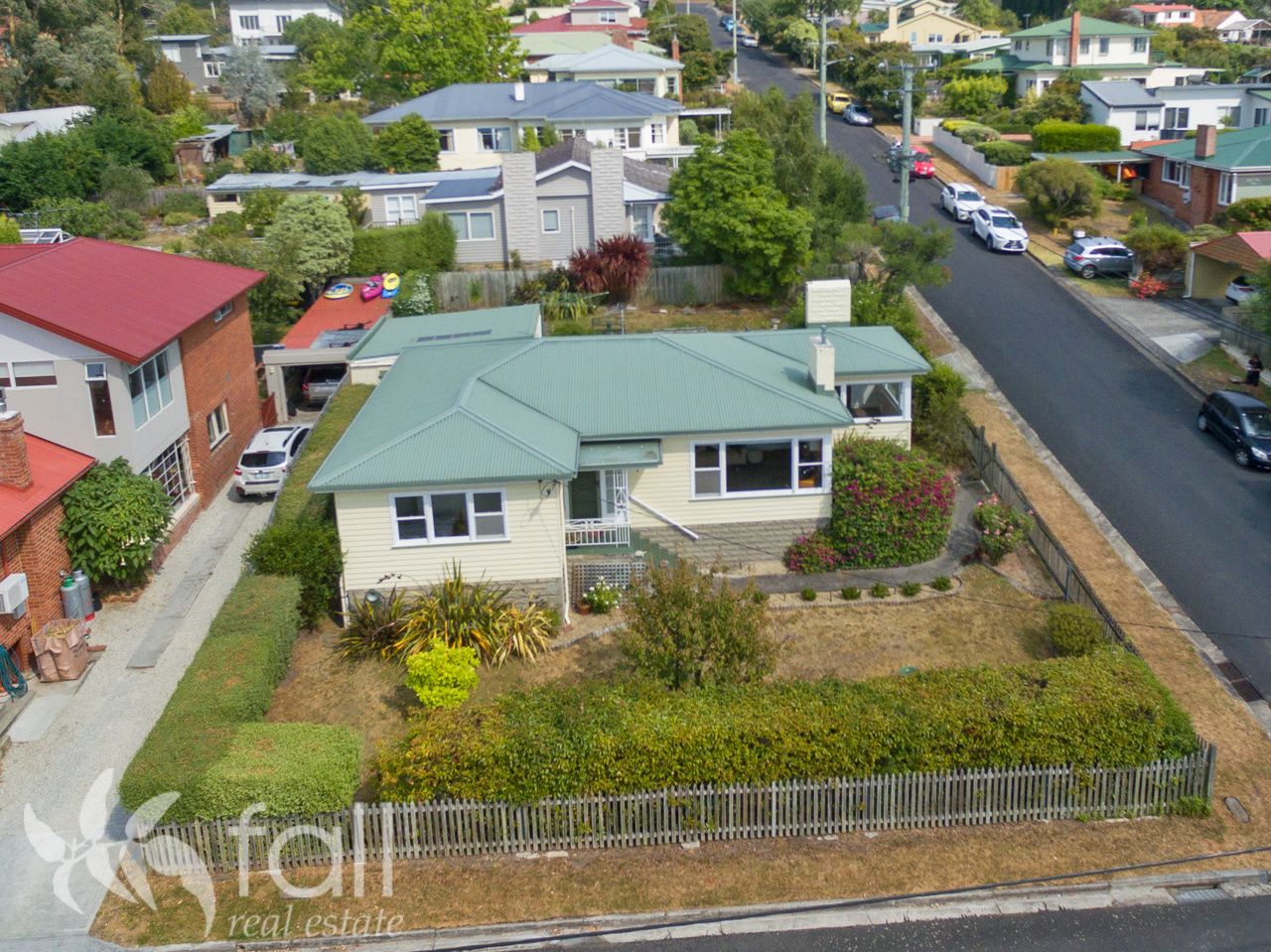 17 Winmarleigh Avenue, Taroona TAS 7053, Image 0