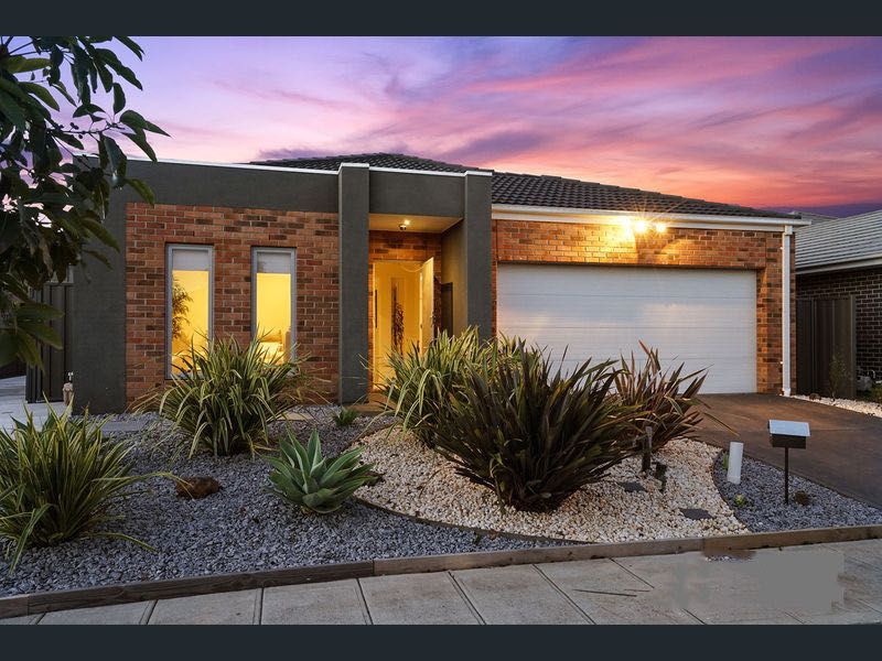 3 bedrooms House in 10 Granya Street TARNEIT VIC, 3029