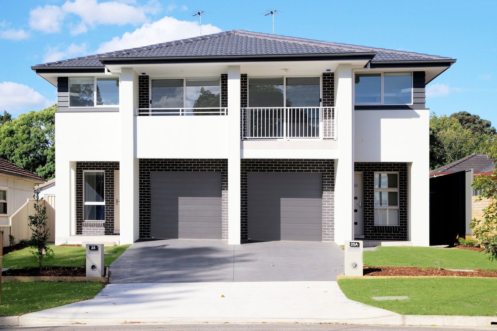 4 bedrooms Duplex in 25 Woodburn Avenue PANANIA NSW, 2213
