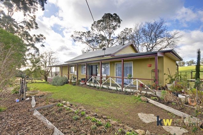 Picture of 16 Martins Road, WILLUNG SOUTH VIC 3847