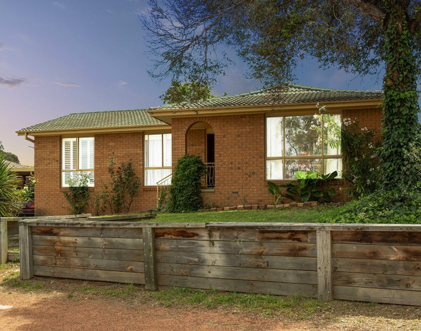 32 Mcwhae Circuit, Wanniassa ACT 2903